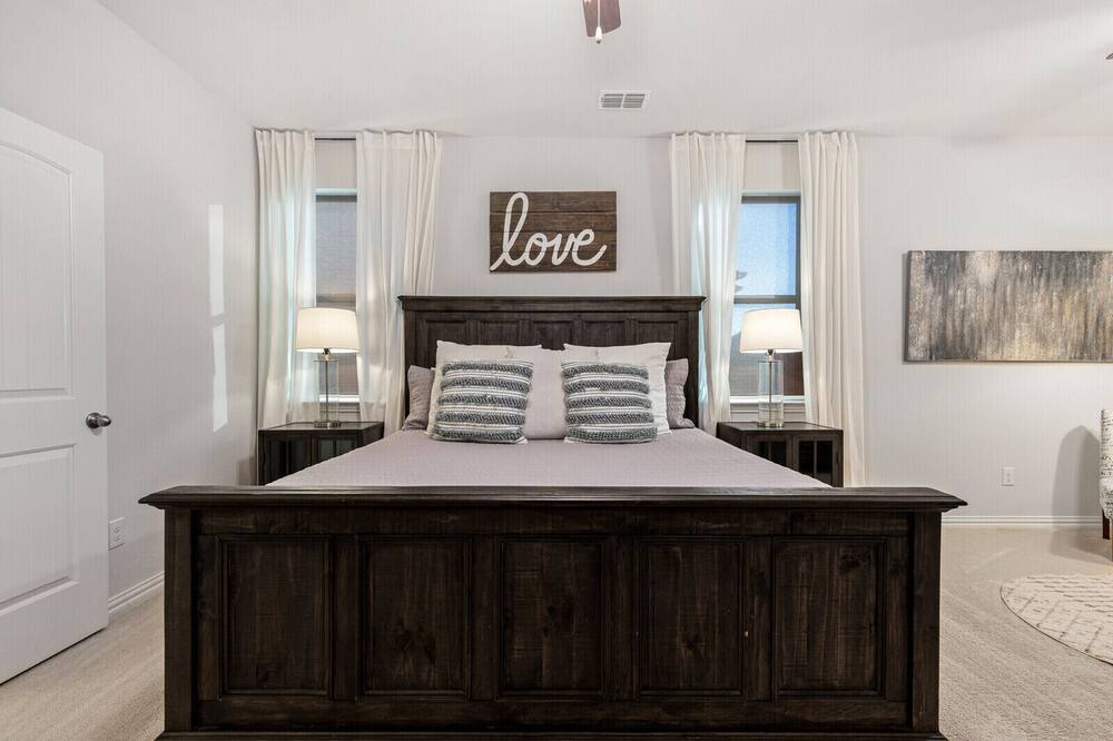 Photo of Bedroom in Aubrey