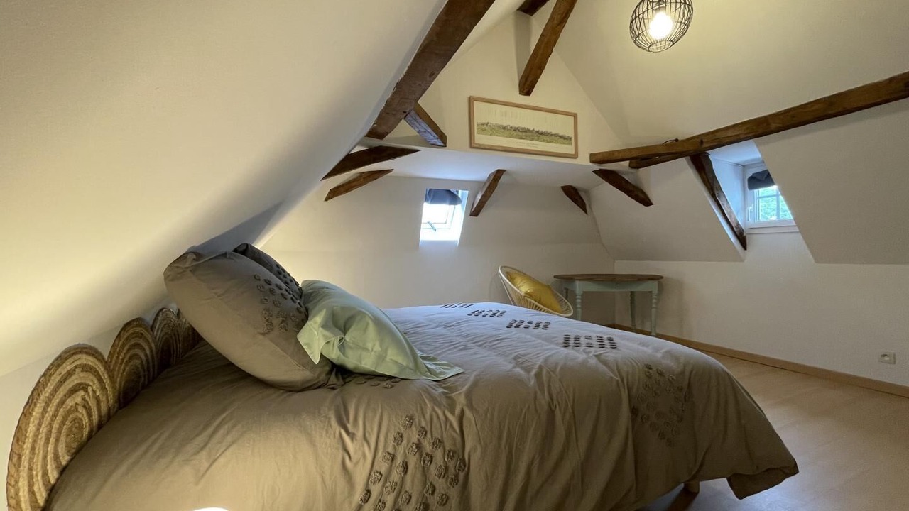 Photo of Others in Laroin