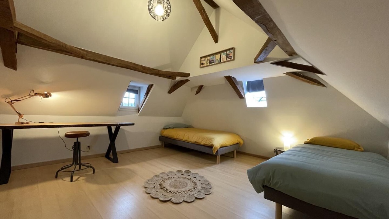 Photo of Others in Laroin