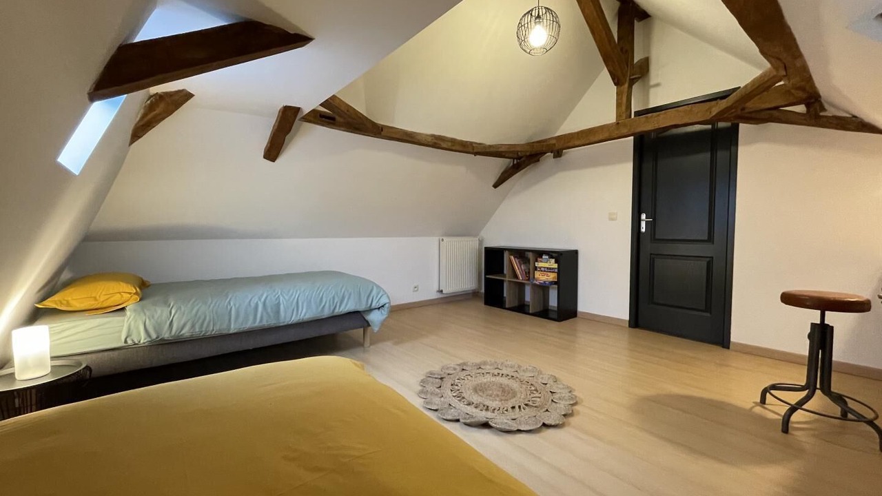 Photo of Others in Laroin