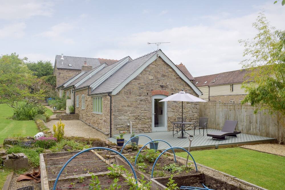 Photo of Outdoor in Bartestree