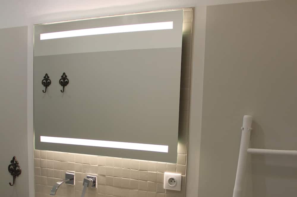 Photo of Bathroom in Saint-Martin-en-Biere