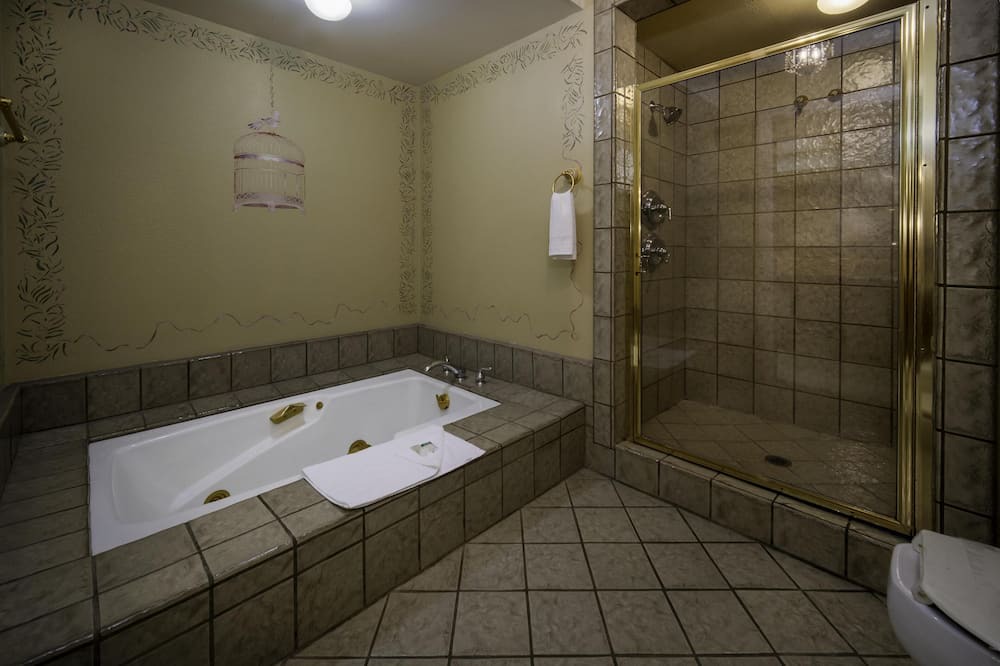 Photo of Bathroom in Bayshore
