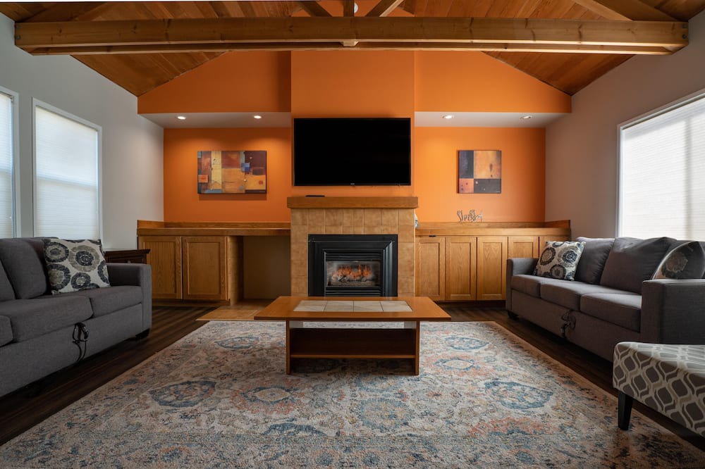 Photo of Livingroom in Roads End