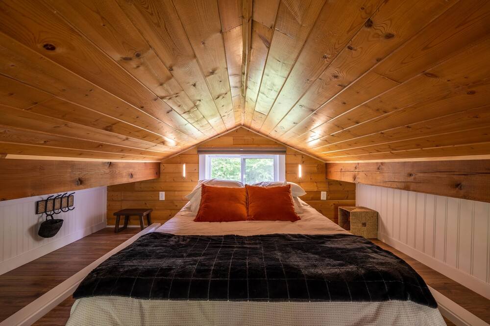 Photo of Bedroom in Pine Hill