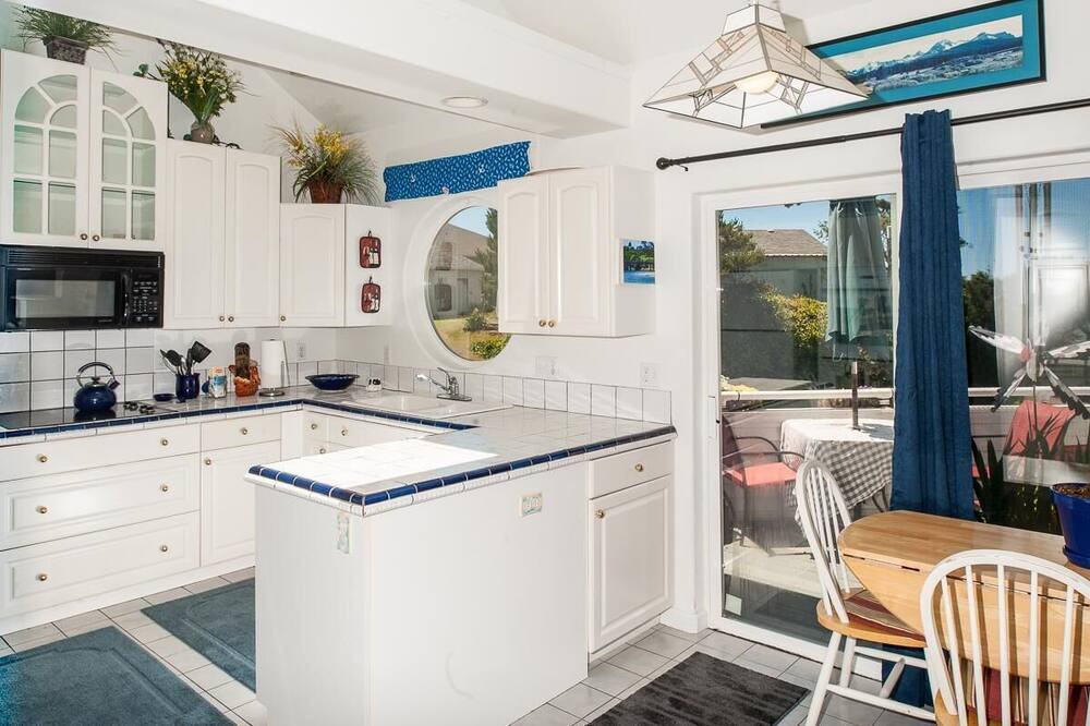 Photo of Kitchen in Seal Rock