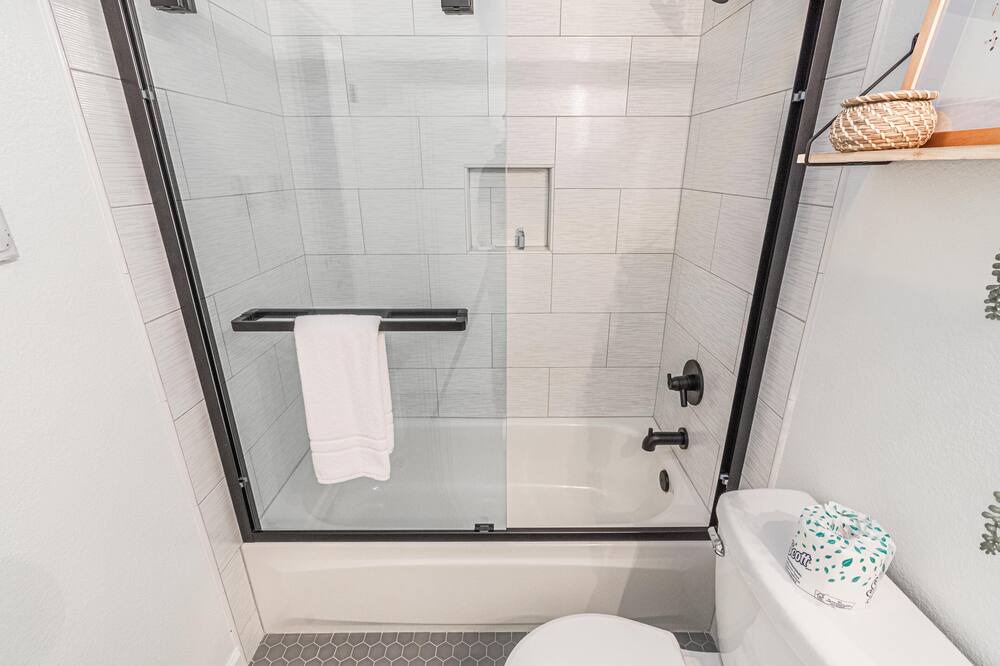 Photo of Bathroom in Seaside