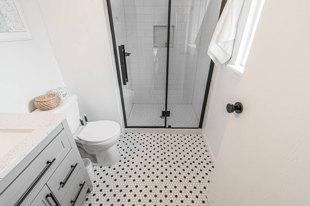 Photo of Bathroom in Seaside