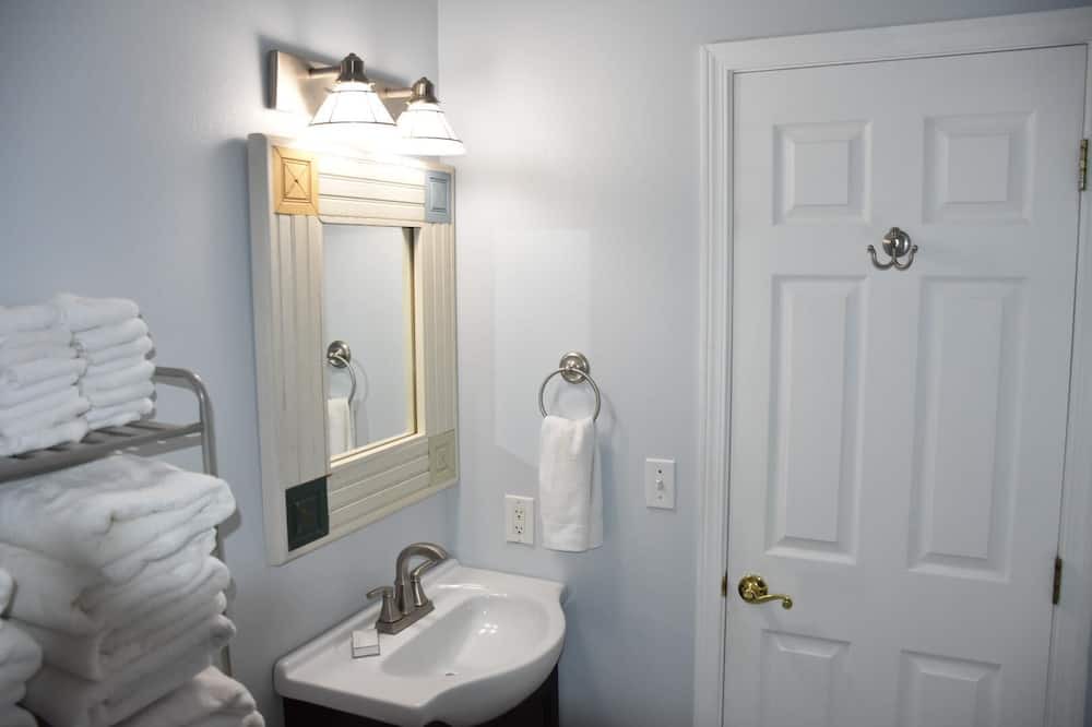 Photo of Bathroom in Rockaway Beach