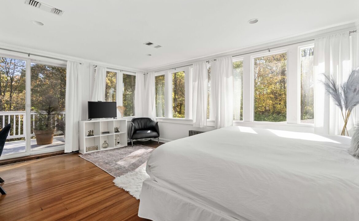 Photo of Others in Woodstock