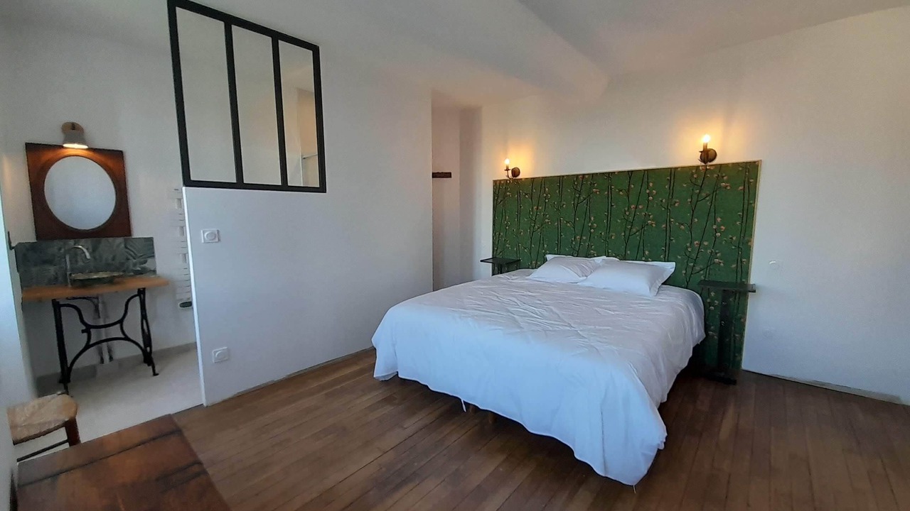 Photo of Outdoor in Villon