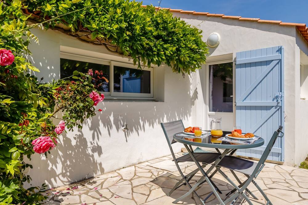 Photo of Patio Balcony in Beauvoir-sur-Mer
