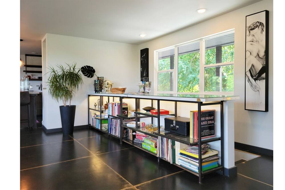 Photo of Bedroom in Flippin