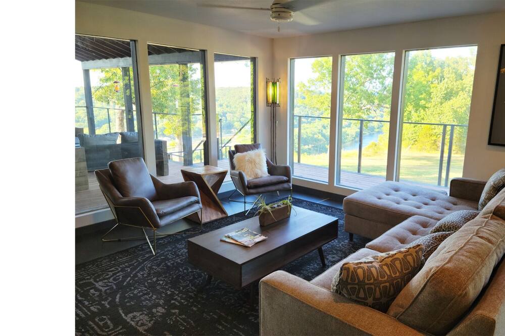 Photo of Livingroom in Flippin
