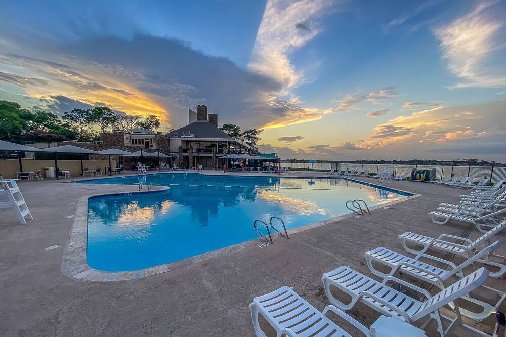 Photo of Outdoor in Walden on Lake Conroe