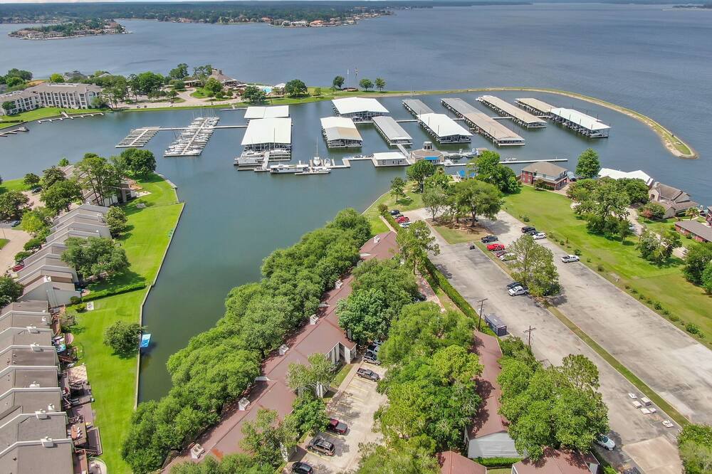 Photo of Others in Walden on Lake Conroe
