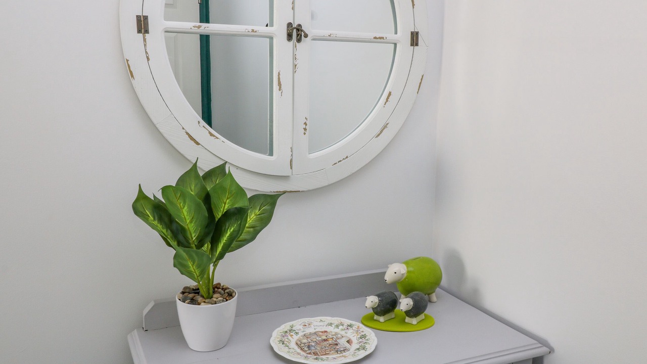 Photo of Others in Wing