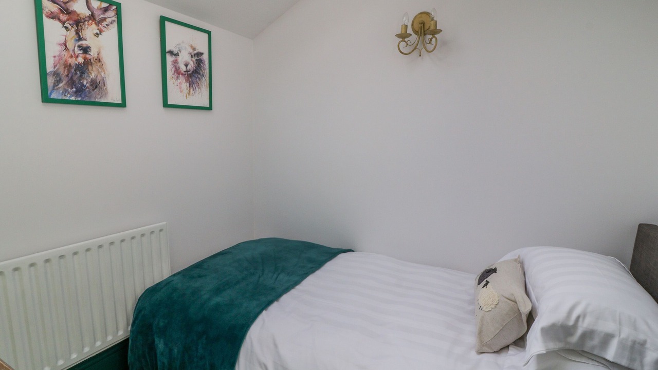 Photo of Others in Wing