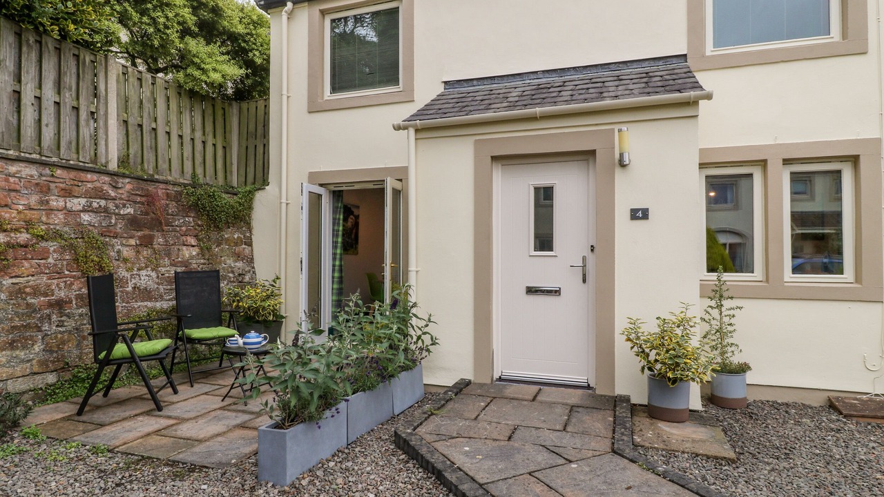 Photo of Others in Wing