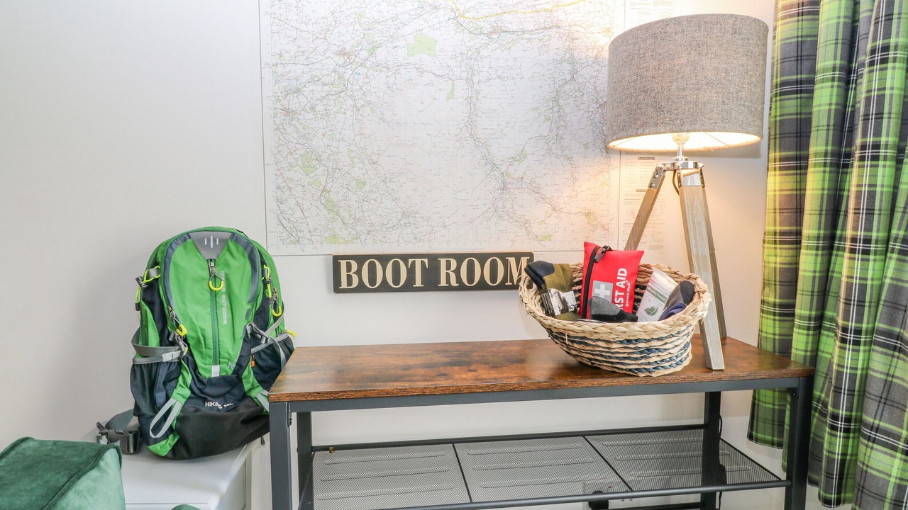 Photo of Others in Wing