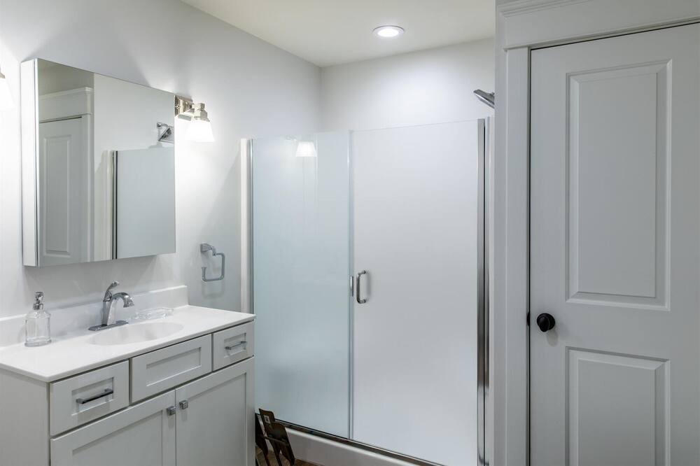 Photo of Bathroom in Grand Beach