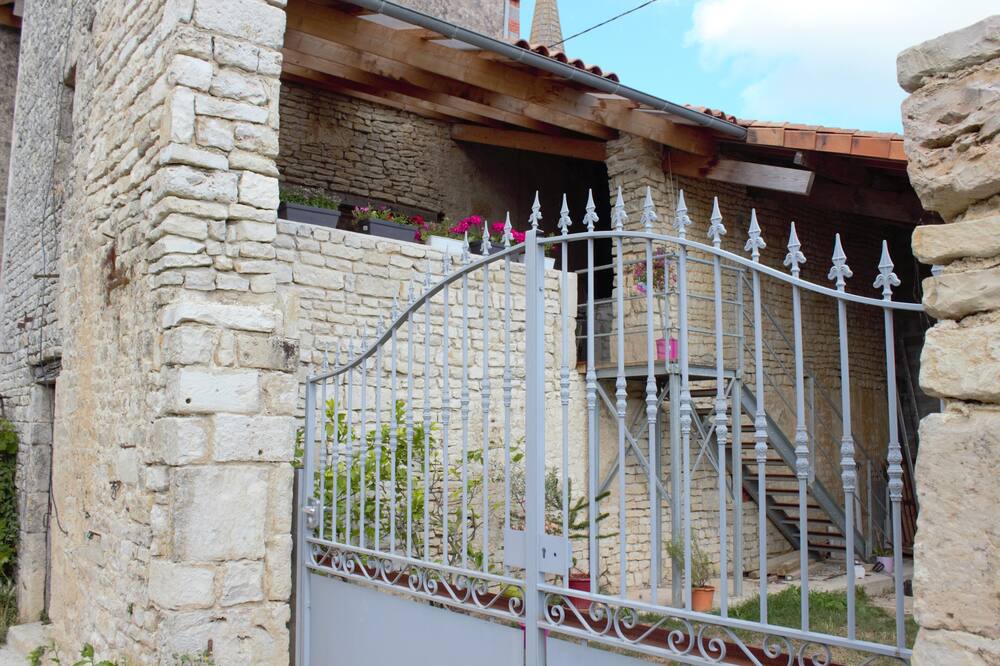 Photo of Outdoor in La Villedieu