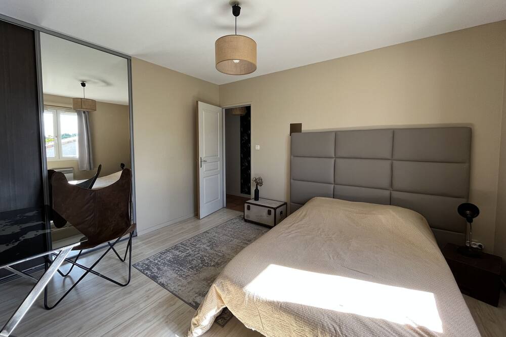 Photo of Bedroom in Leojac