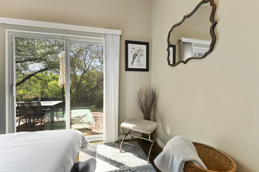 Photo of Bedroom in Apache Shores