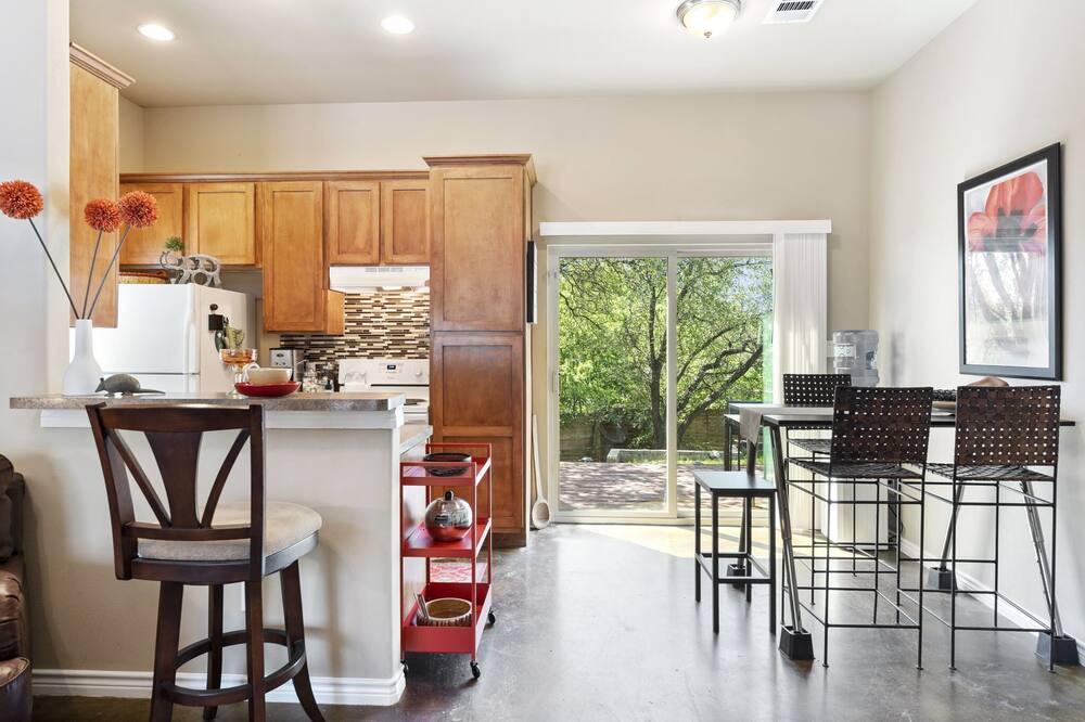 Photo of Kitchen in Apache Shores