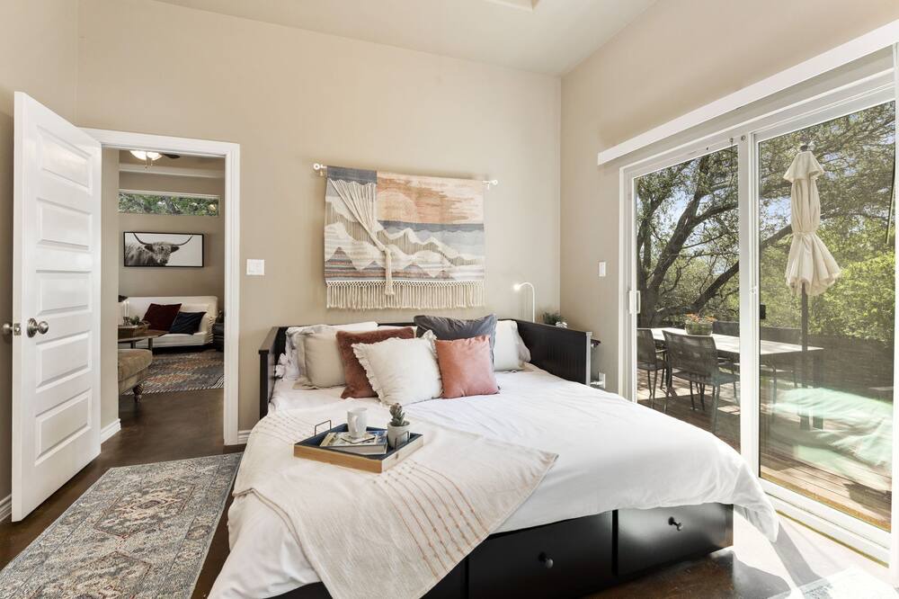 Photo of Bedroom in Apache Shores