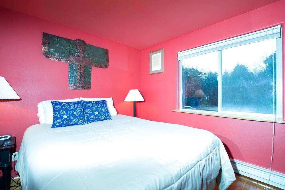 Photo of Bedroom in Yachats