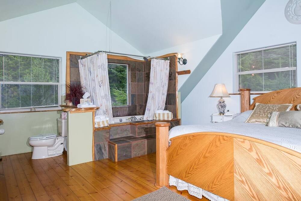 Photo of Bedroom in Yachats
