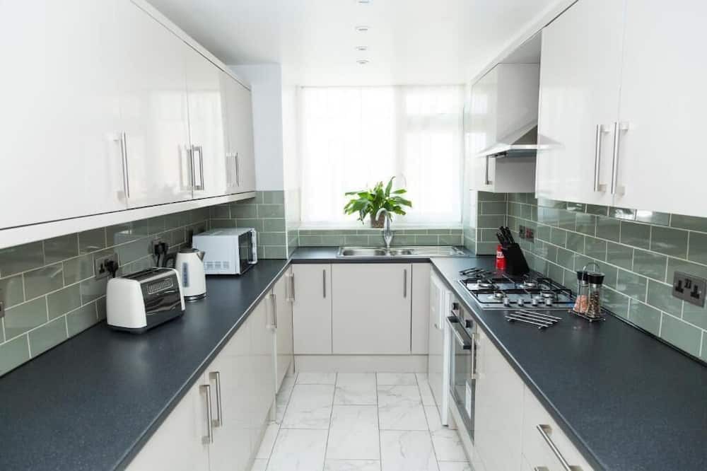 Photo of Others in Greenhithe