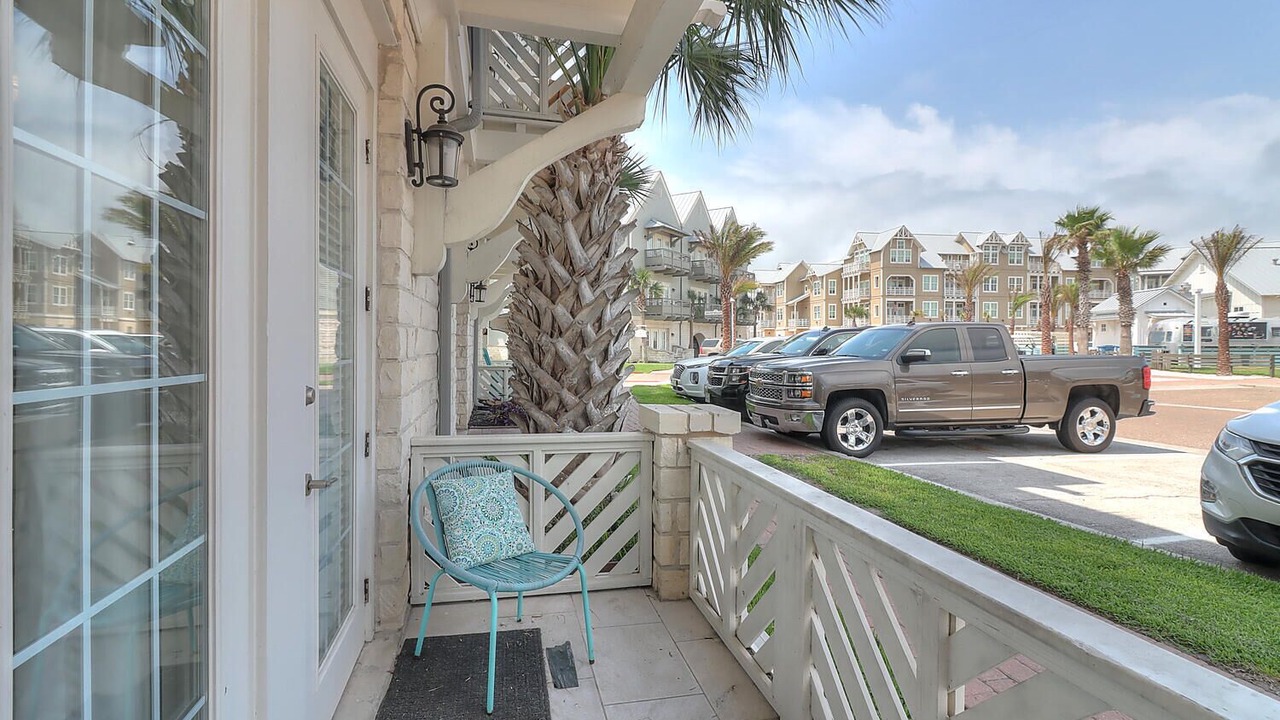 Photo of Others in Cinnamon Shore