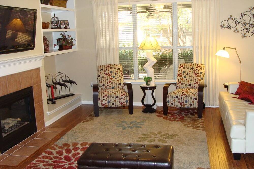 Photo of Livingroom in Sun City