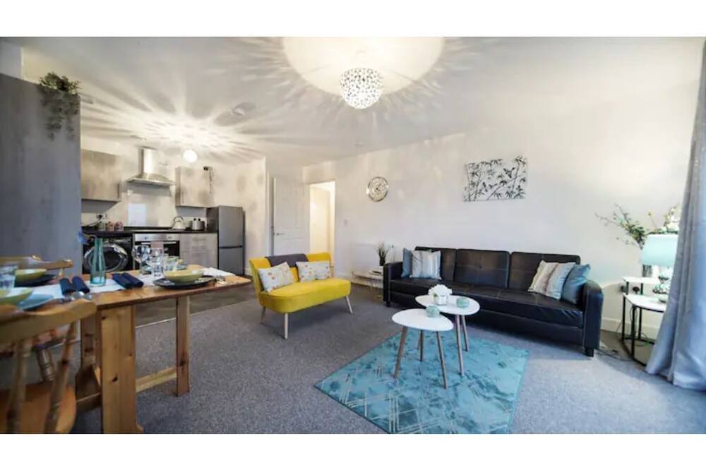 Photo of Livingroom in George Green