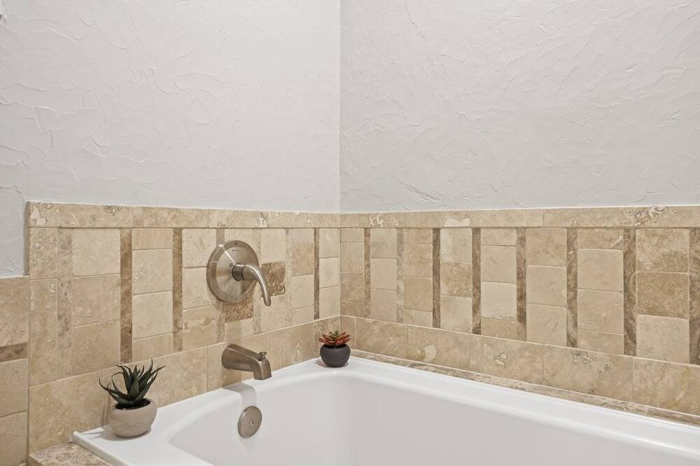 Photo of Bathroom in Highlands
