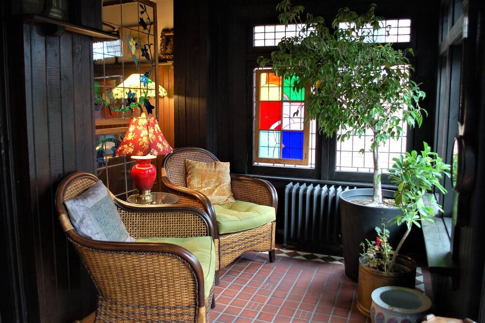 Photo of Livingroom in Riverdale