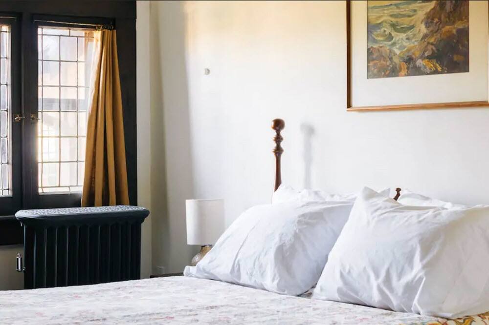 Photo of Bedroom in Riverdale