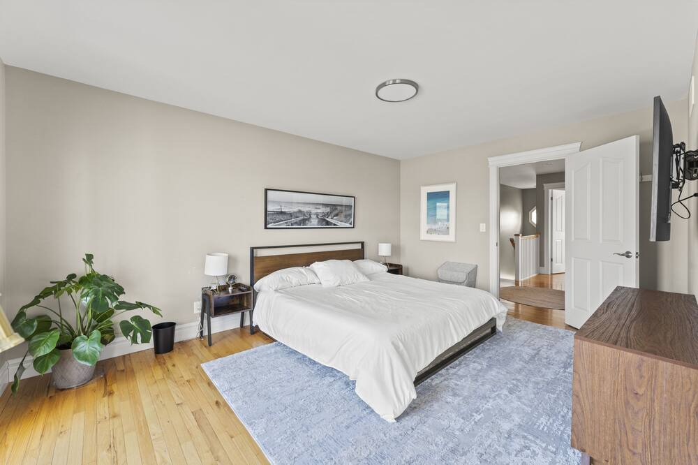 Photo of Bedroom in Amherstburg