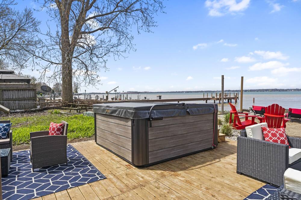 Photo of Patio Balcony in Amherstburg