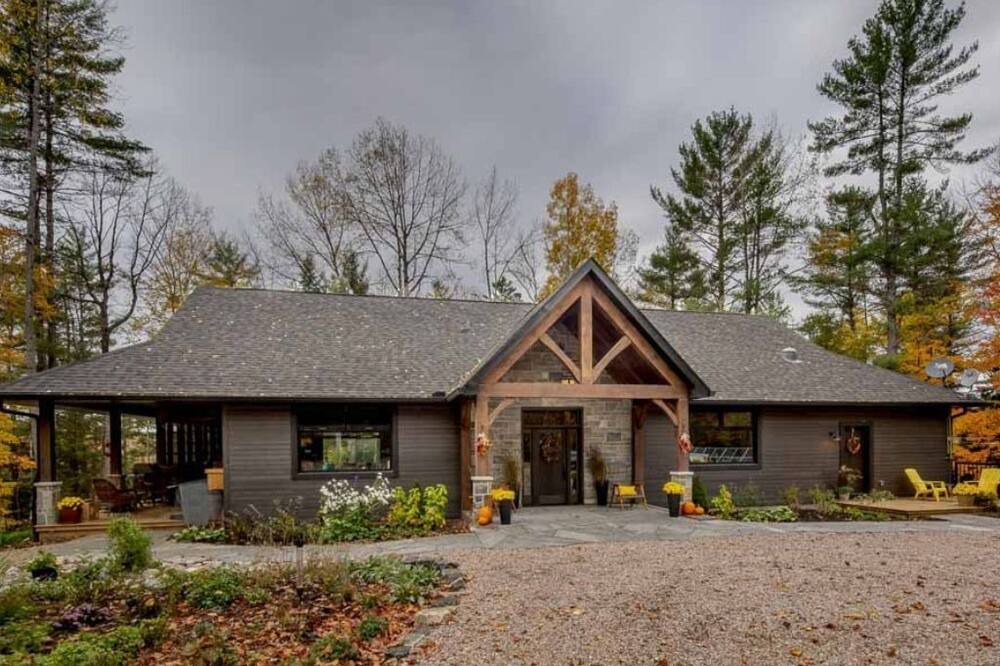 Photo of Outdoor in Kinmount