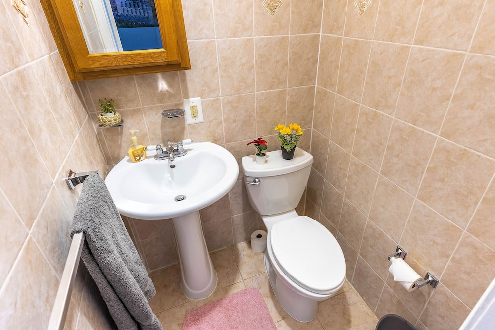 Photo of Bathroom in Crown Heights