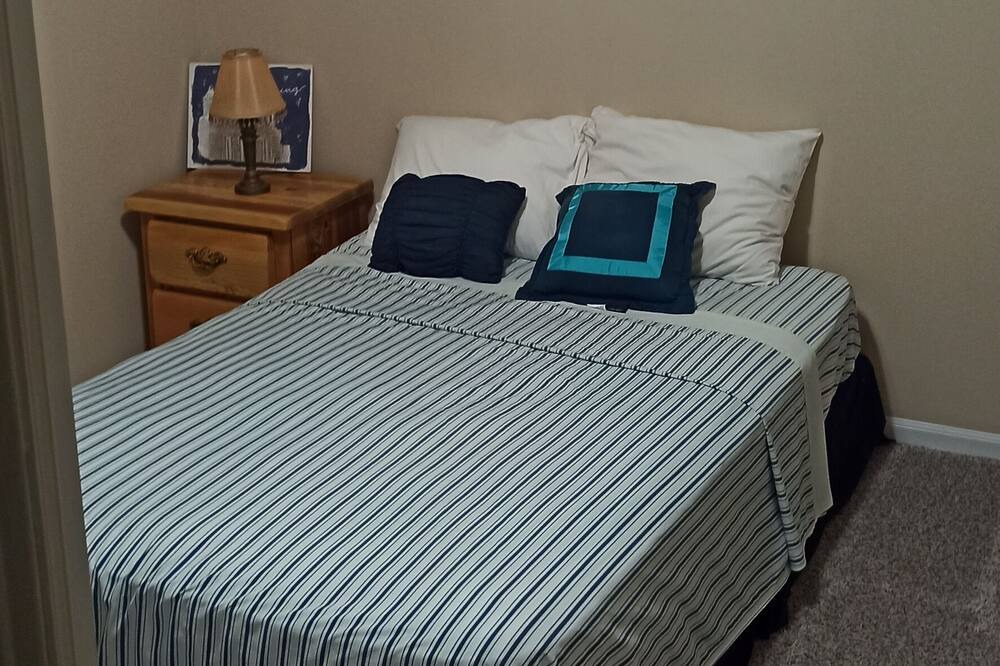 Photo of Bedroom in Goddard