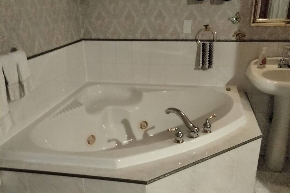 Photo of Bathroom in Duluth