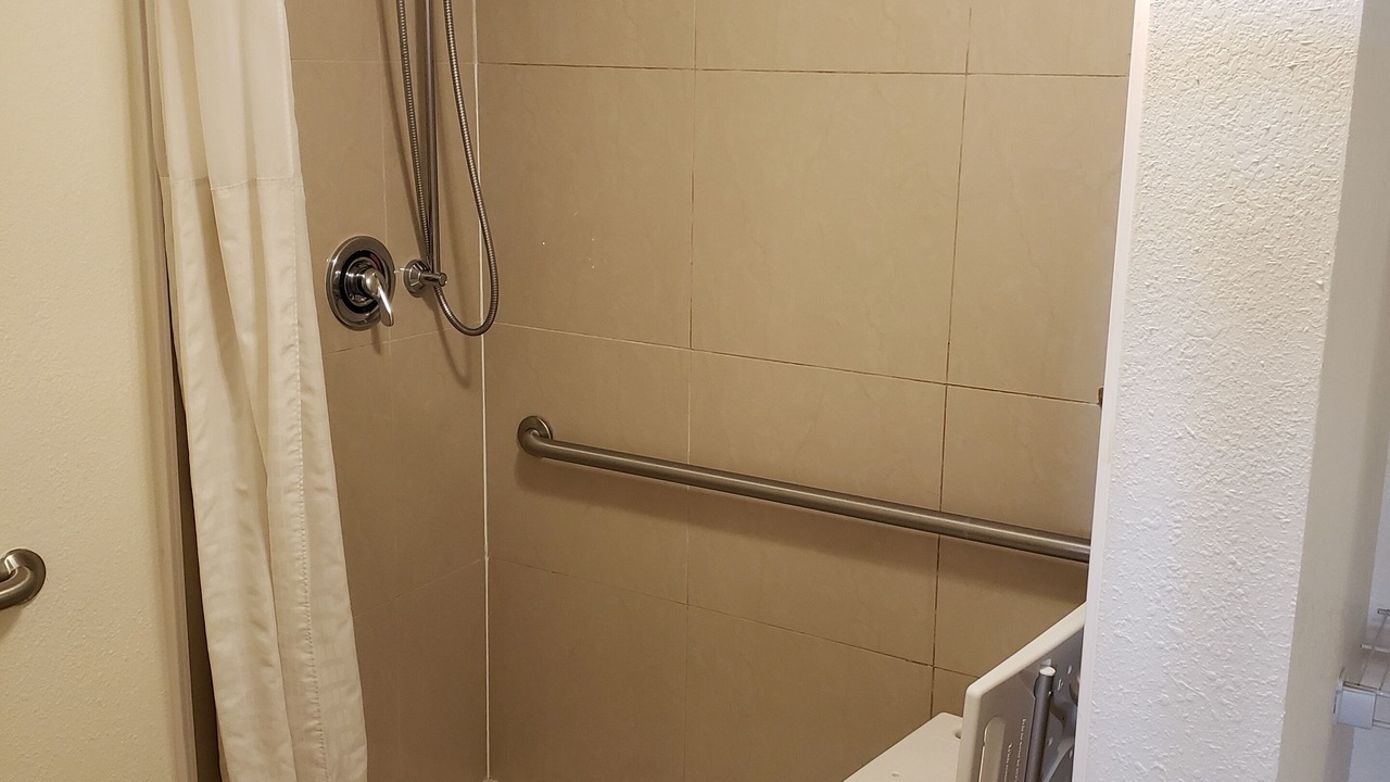 Photo of Bathroom in Ormond Shores