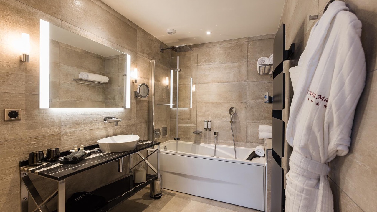 Photo of Bathroom in Sarlat-la-Caneda Historic Center