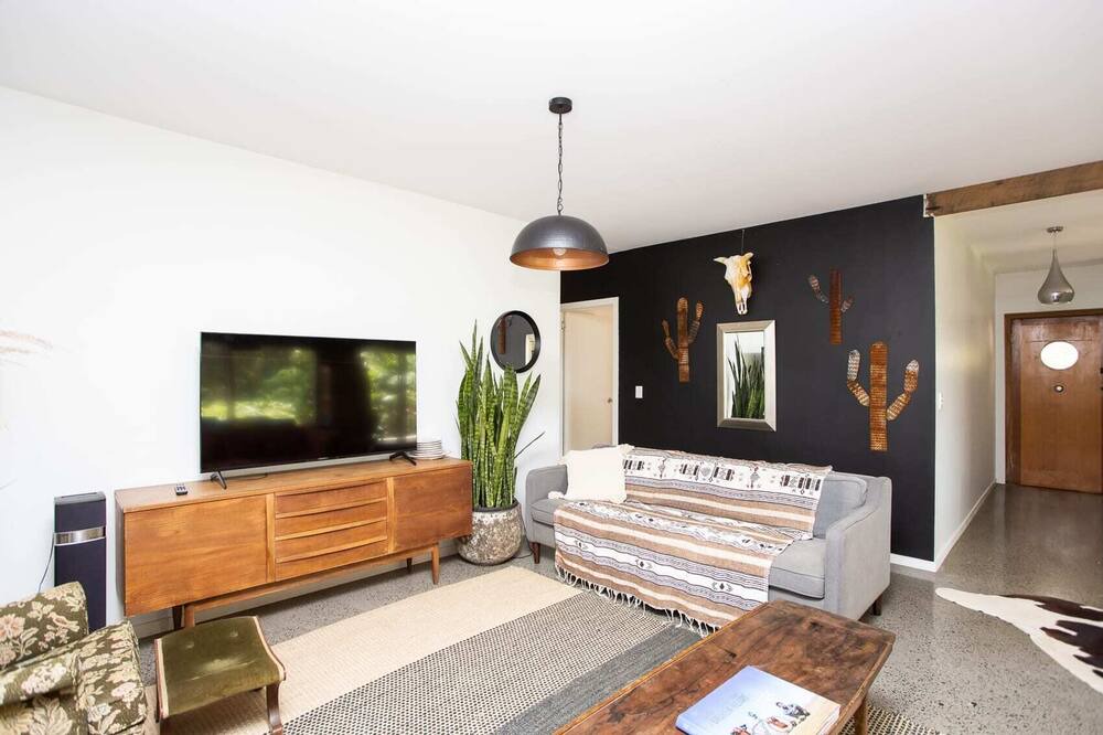 Photo of Others in Wooyung