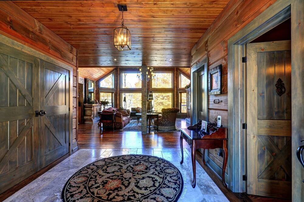 Photo of Livingroom in Eagle Lake