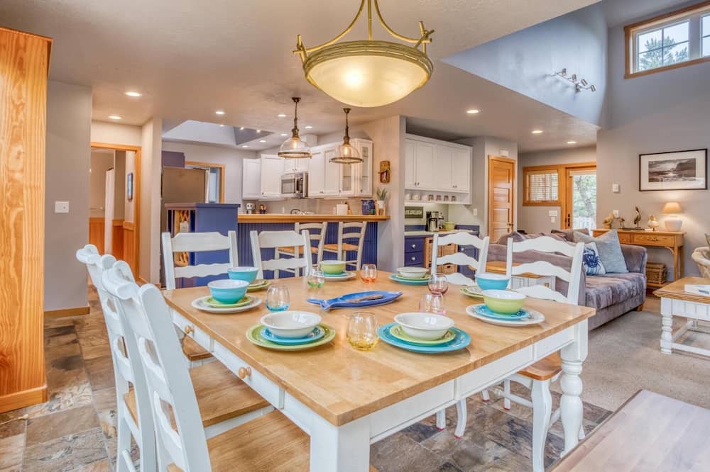 Photo of Kitchen in Kiwanda Shores